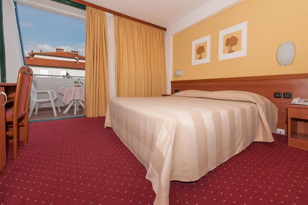 Maistra Select Family Hotel Amarin Rovinj Værelse billede